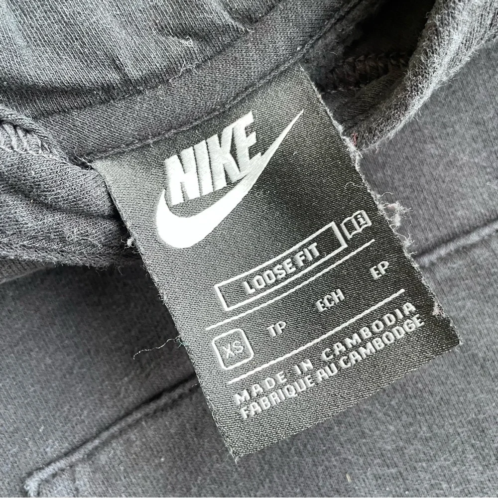 Nike Kid’s Girls Black & Gold Pullover Hoodie XS Sweatshirt Kangaroo Pocket